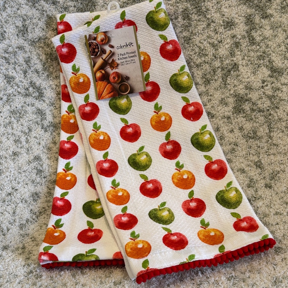 Colorful Apples Fruit Fall Designer Kitchen Towels NWT 18x28” Colordrift
